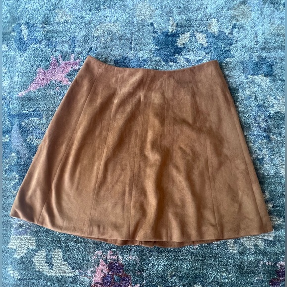 Faux Suede Button-up Skirt - Picture 3 of 3